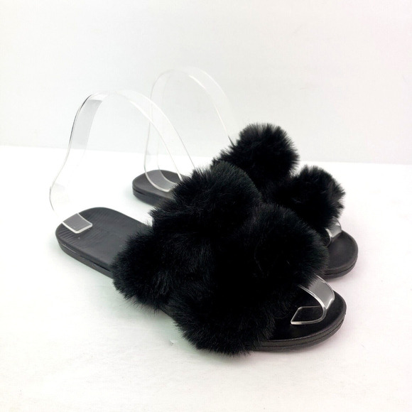 Bamboo Fullmoon-15 Womens Size 6 Black Fax Fur Fuzzy Slip On Flat Sandals - Picture 1 of 11
